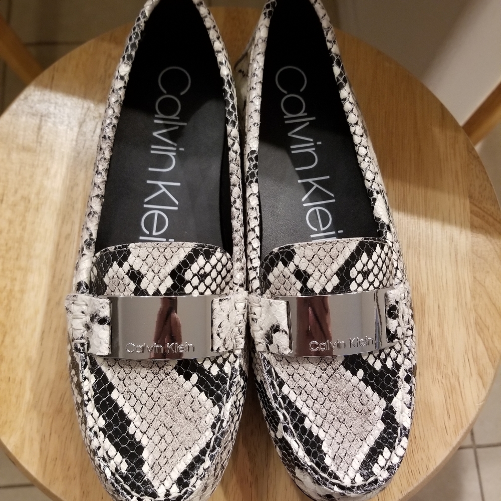 Calvin Klein flat moccasins